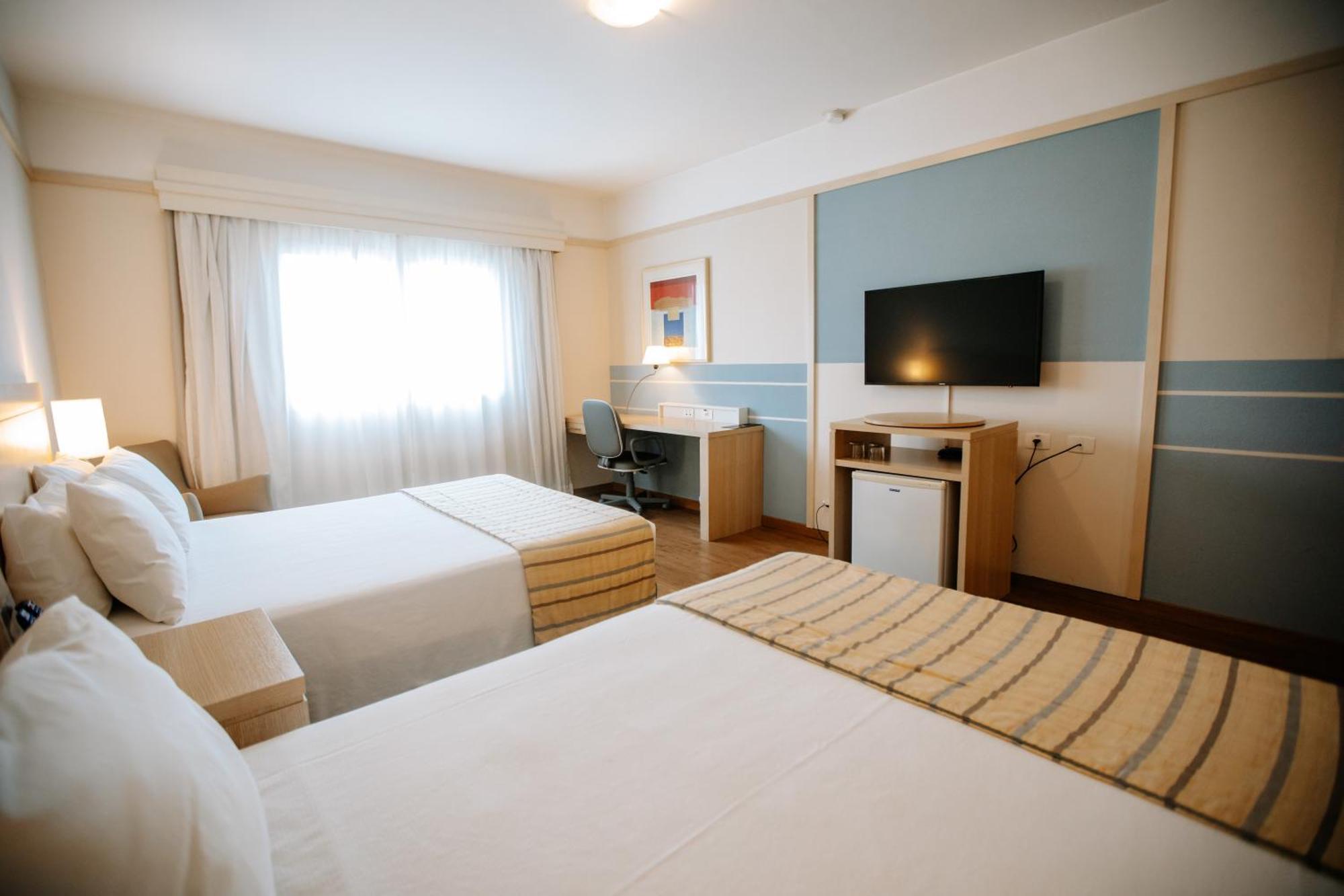 Comfort Suites Londrina Esterno foto