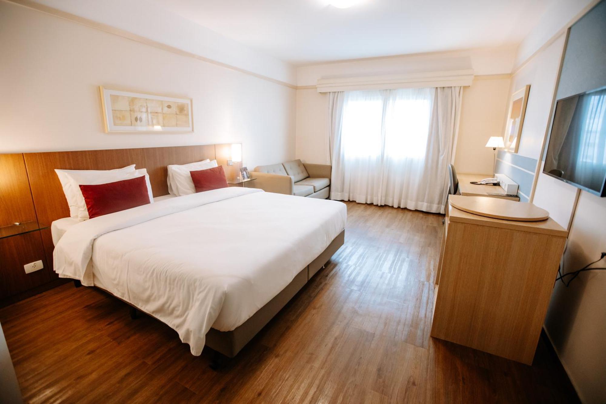 Comfort Suites Londrina Esterno foto