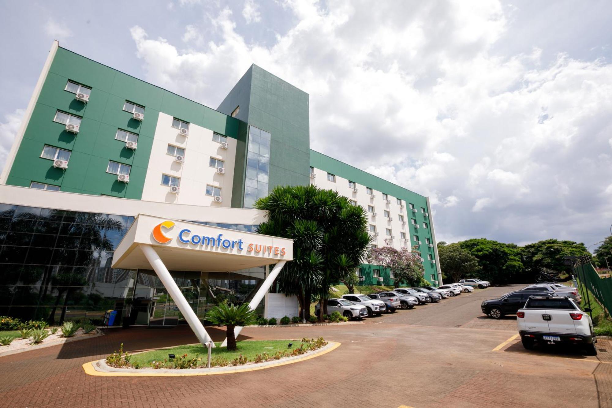 Comfort Suites Londrina Esterno foto