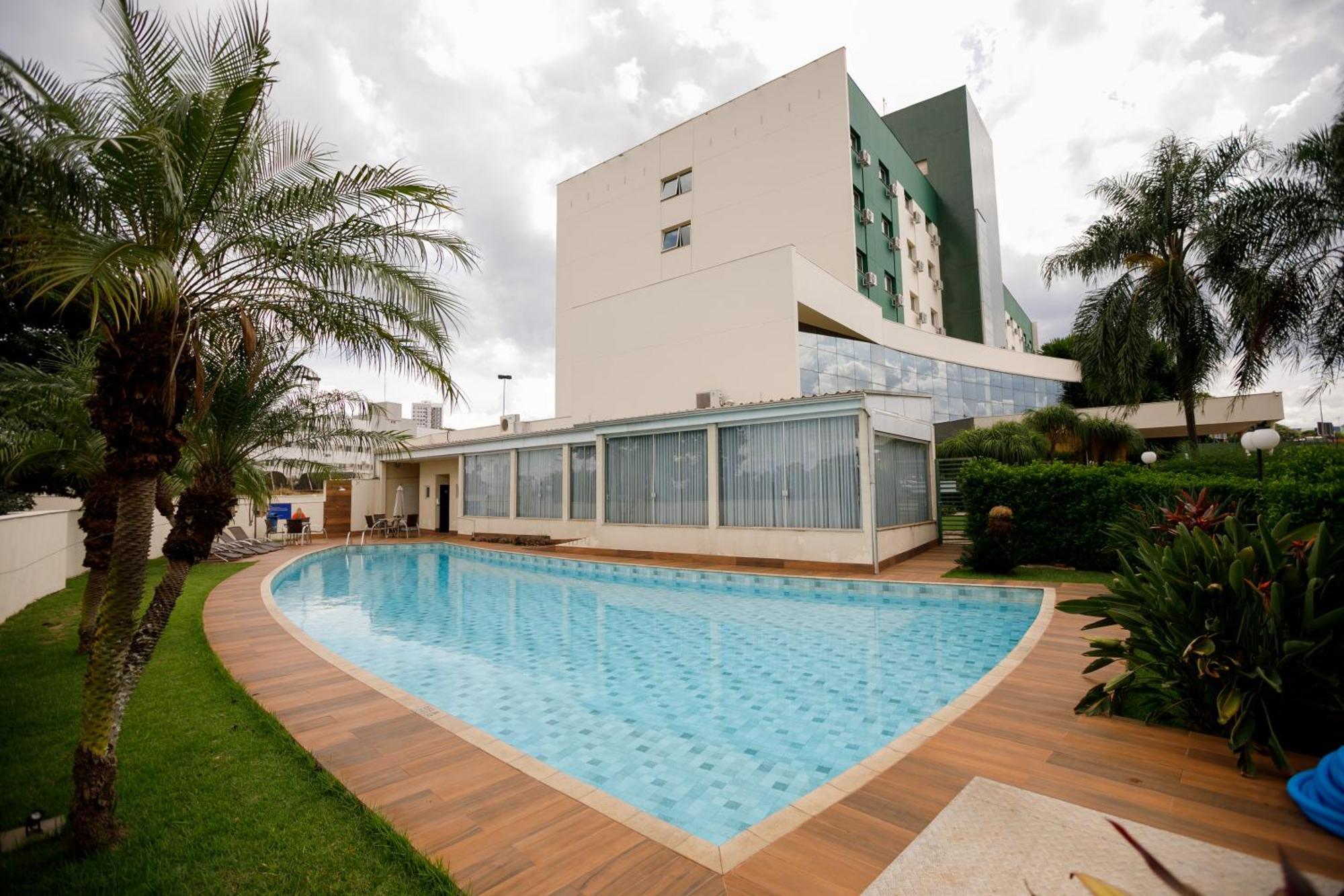 Comfort Suites Londrina Esterno foto